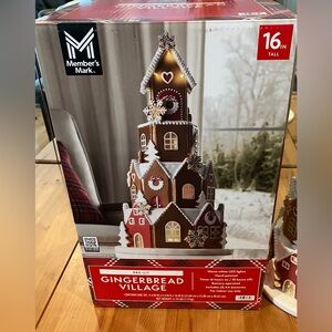 EUC Member’s Mark 16” Pre-Lit Gingerbread Village Used only once. FREE SHIPPING